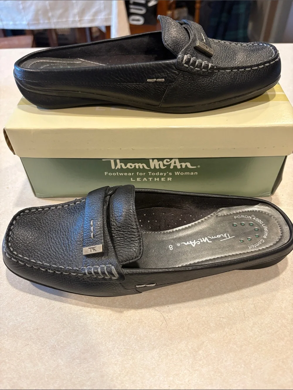 Thom McAn Black Pebbled Leather Slip-On Loafers shoes women’s size 8